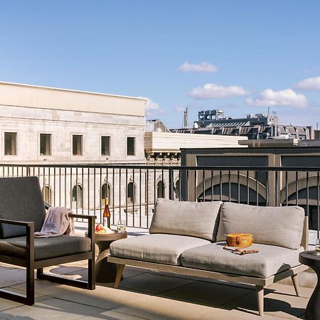 Sonder Penny Lane Aparthotel Montreal Bagian luar foto