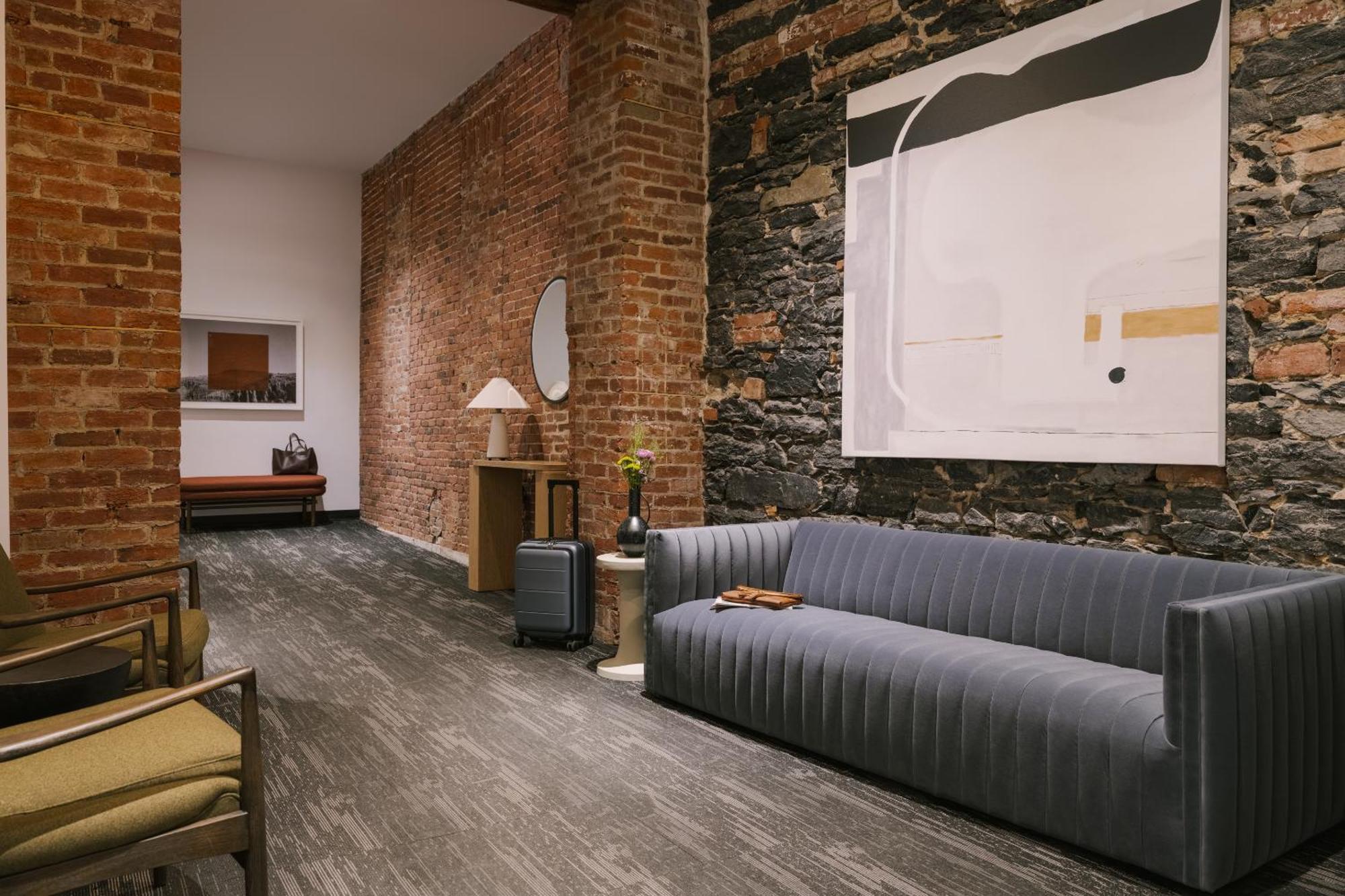 Sonder Penny Lane Aparthotel Montreal Bagian luar foto